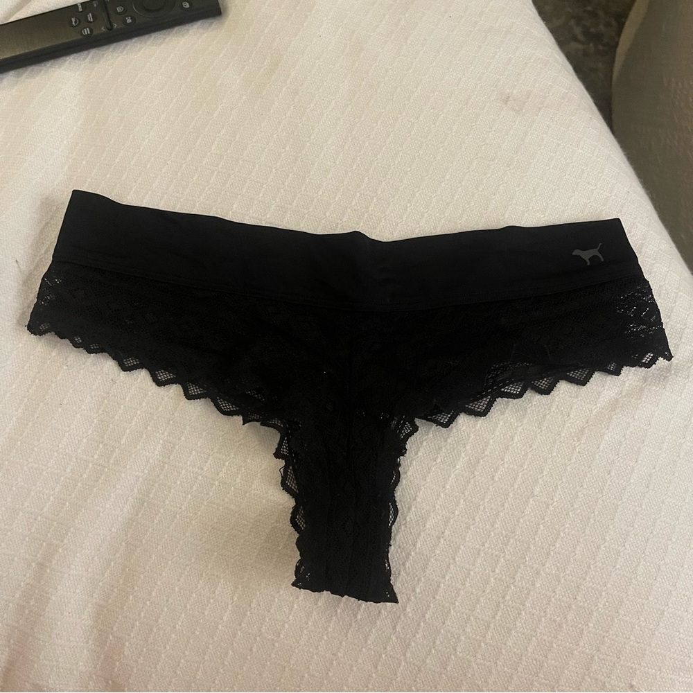 PINK Victoria’s Secret Black Extra Low Rise Cheekster Size Medium